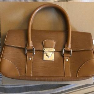 Louis Vuitton Epi purse